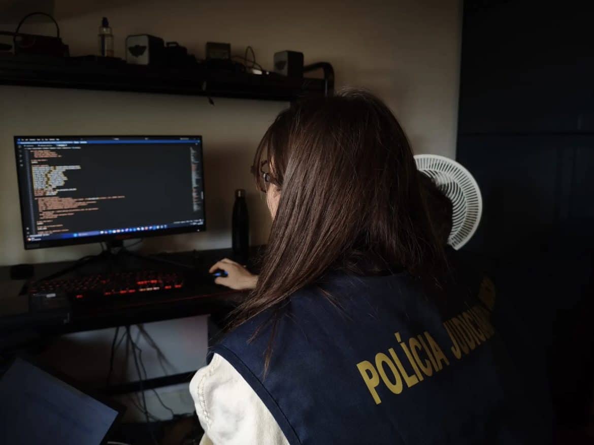 US and EU police shut down LeakBase, a site accused of sharing stolen passwords and hacking tools